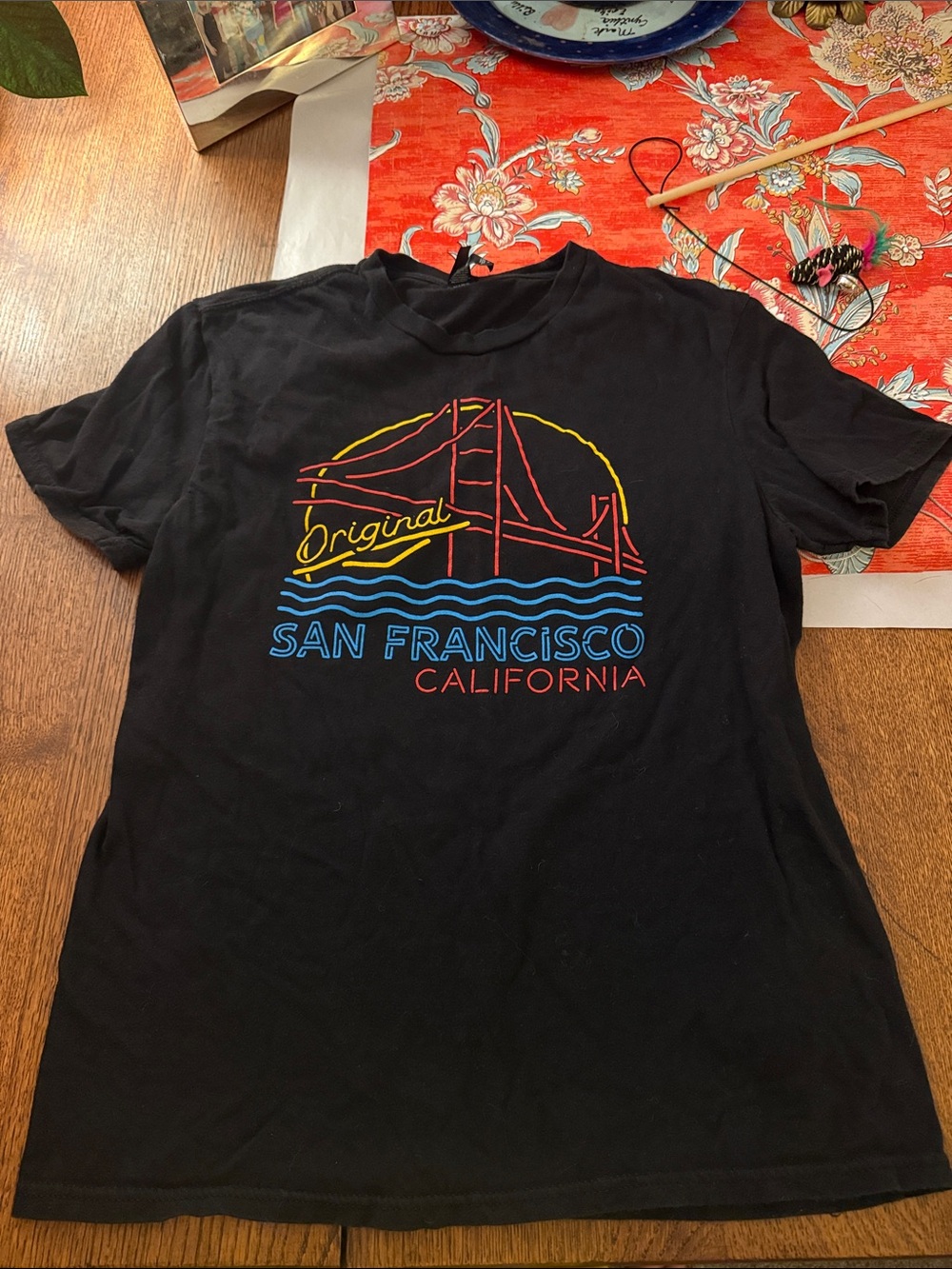 District Black San Francisco Graphic Tee with Red, Yellow & Blue Print COTTON